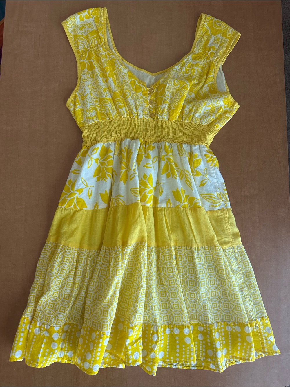 Magic Yellow & White Boho Tiered Mini Dress Smocked Waist Sleeveless Sz L